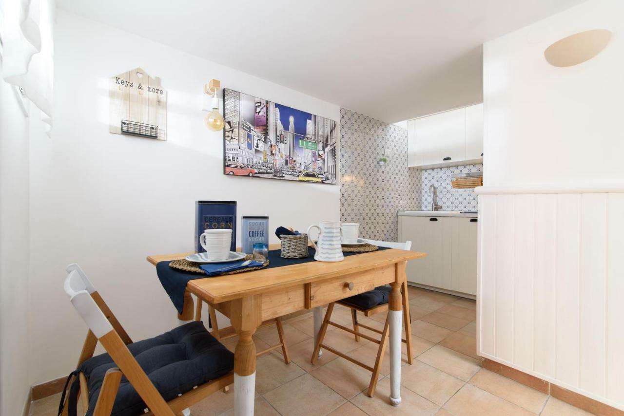 Lovely With Garden In Vatican Museums Trastevere Apartment Rome Bagian luar foto